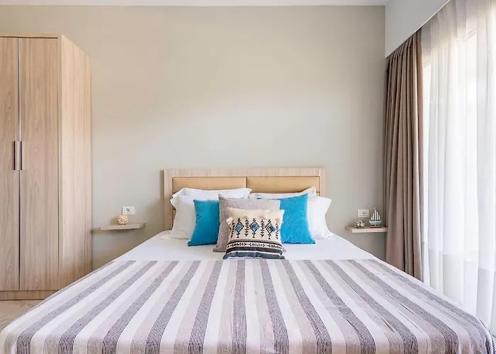 Luxury 2 - Goro W Pool, Parking And Himarë