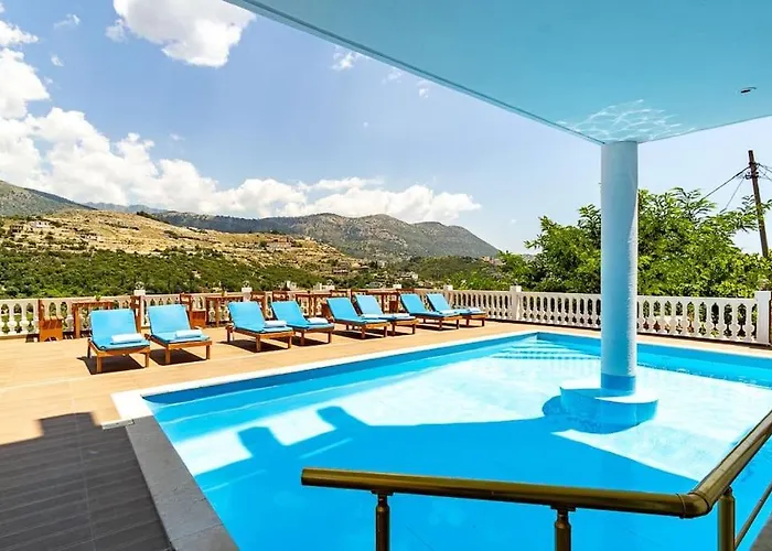 Luxury 2 - Goro W Pool, Parking And * Himarë