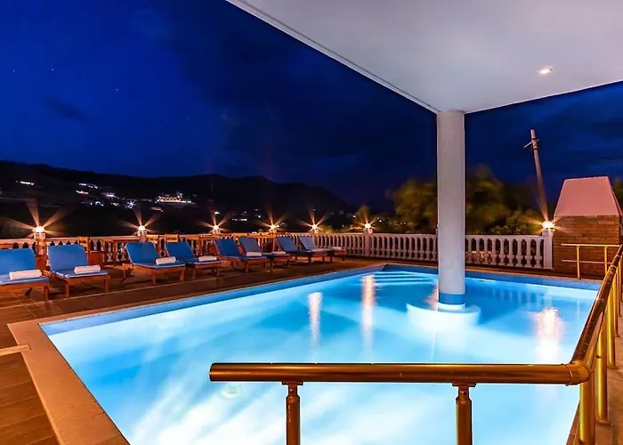Appartamento Luxury 2 - Goro W Pool, Parking And Himare
