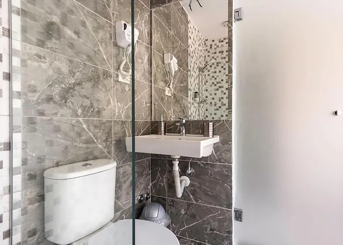 Luxury 2 - Goro W Pool, Parking And Himarë